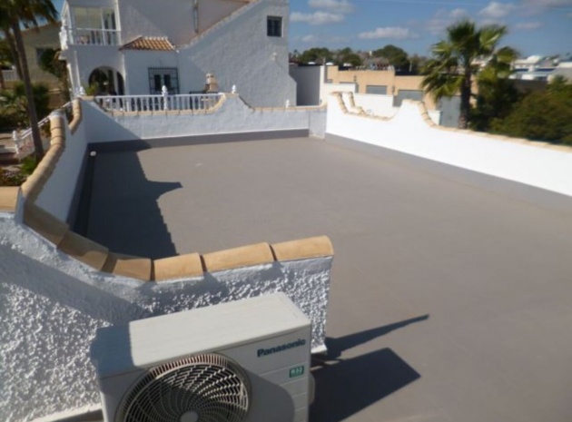 Resale - Villa - Orihuela - Villamartin