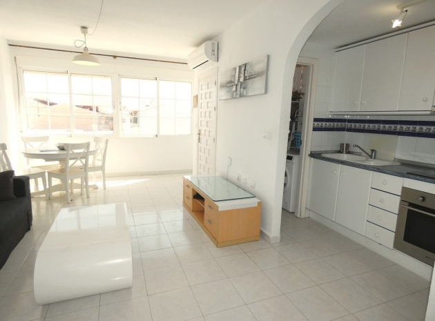 Resale - Apartment - Torrevieja - La Veleta