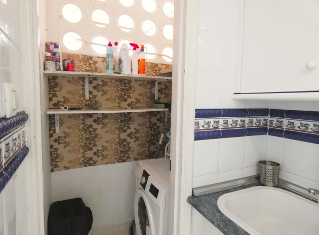 Resale - Apartment - Torrevieja - La Veleta