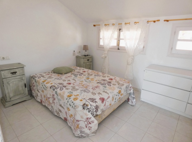 Resale - Apartment - Torrevieja - La Veleta