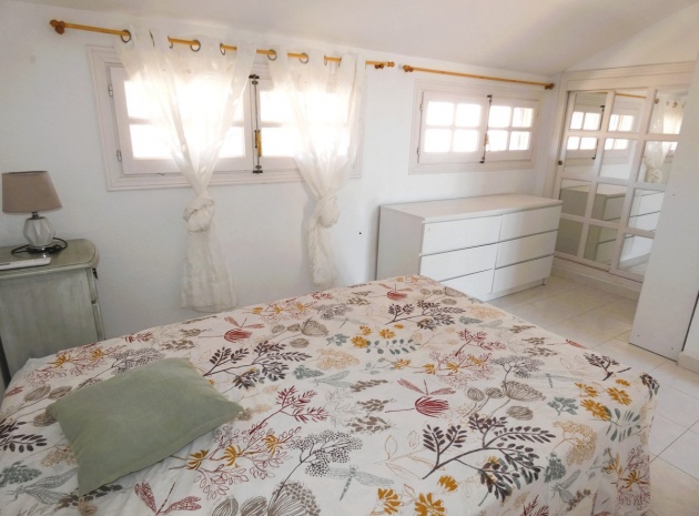 Resale - Apartment - Torrevieja - La Veleta