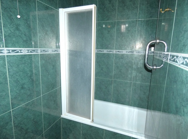 Resale - Apartment - Torrevieja - La Veleta
