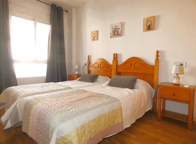 Återförsäljning - Lägenhet - Torrevieja - Torrevieja Centro