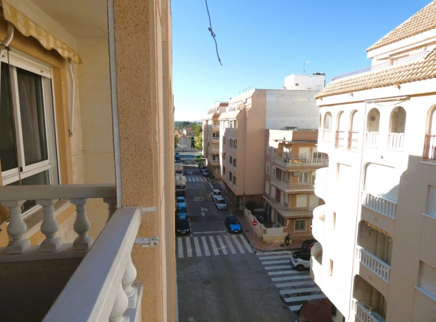 Återförsäljning - Lägenhet - Torrevieja - Torrevieja Centro