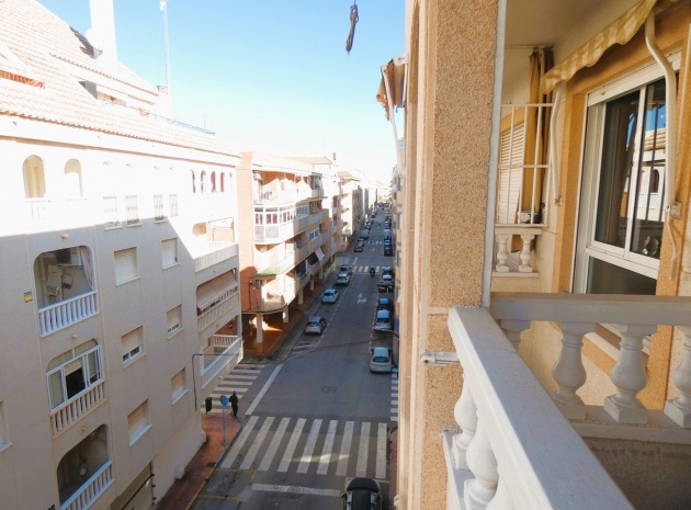 Återförsäljning - Lägenhet - Torrevieja - Torrevieja Centro