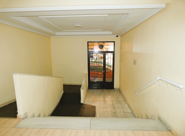 Återförsäljning - Lägenhet - Torrevieja - Torrevieja Centro