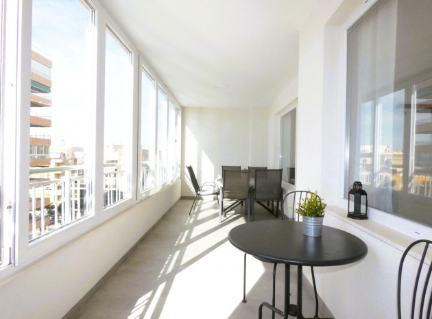 Revente - Appartement - Torrevieja - Torrevieja Centro