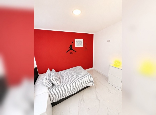 Revente - Maison de ville - Torrevieja - Torrevieja Centro
