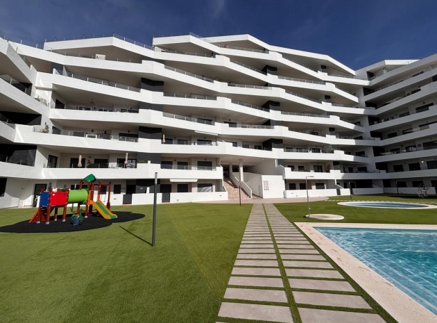Resale - Apartment - San Miguel de Salinas - San Miguel
