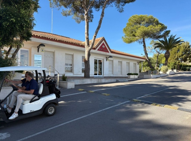 Resale - Apartment - San Miguel de Salinas - San Miguel