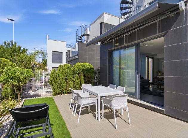 Resale - Villa - Orihuela - Punta Prima