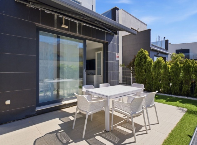 Resale - Villa - Orihuela - Punta Prima