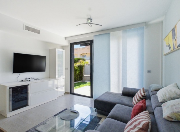 Resale - Villa - Orihuela - Punta Prima