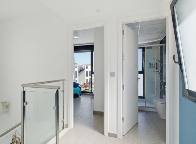 Resale - Villa - Orihuela - Punta Prima