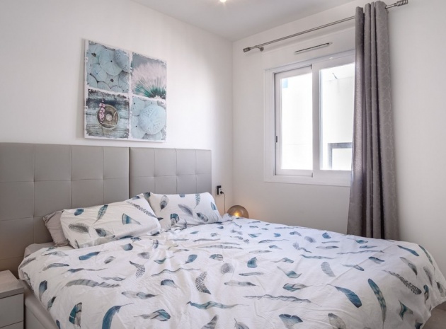 Resale - Apartment - Torrevieja - Aguas Nuevas