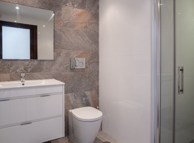 Resale - Apartment - Torrevieja - Aguas Nuevas