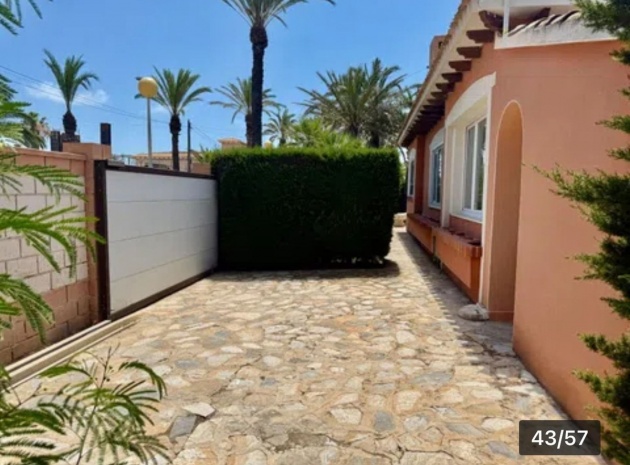 Återförsäljning - Villa - Orihuela - Cabo Roig