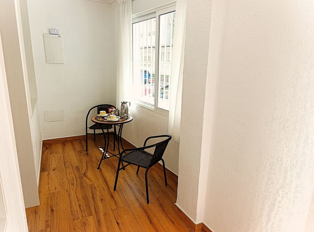 Revente - Appartement - Torrevieja - Torrevieja Centro