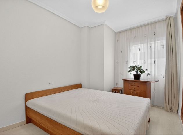 Wiederverkauf - Wohnung - Torrevieja - Torrevieja Centro