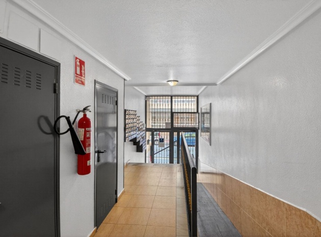 Wiederverkauf - Wohnung - Torrevieja - Torrevieja Centro