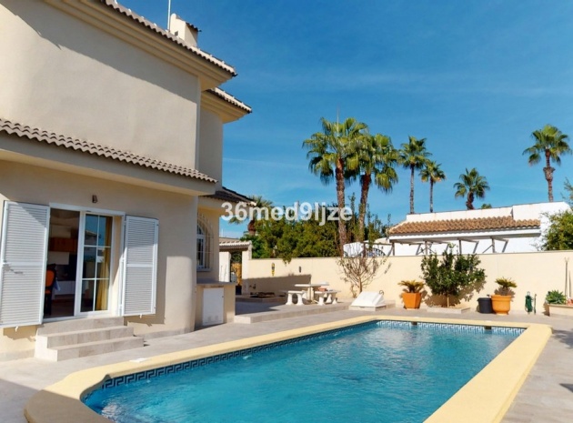 Återförsäljning - Villa - Los Alcazares - Los Narejos