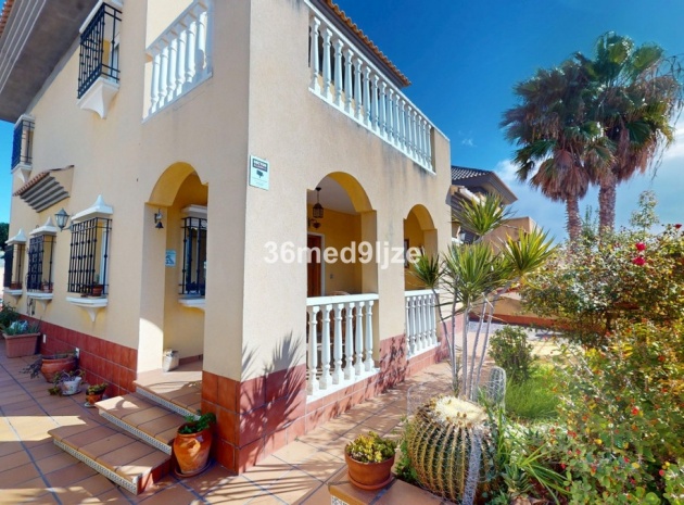 Återförsäljning - Villa - Los Alcazares - Los Alcazares Centro