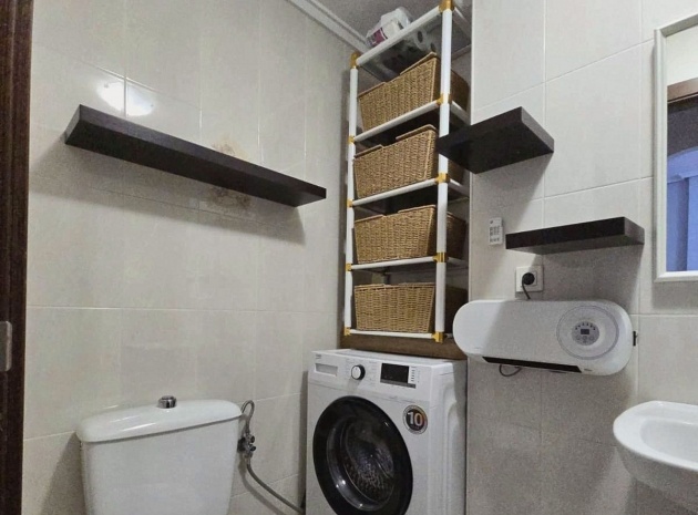 Wederverkoop - Appartement - Torrevieja - Torrevieja Centro