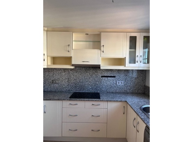 Wederverkoop - Herenhuis - Guardamar del Segura - Urbanización El Raso