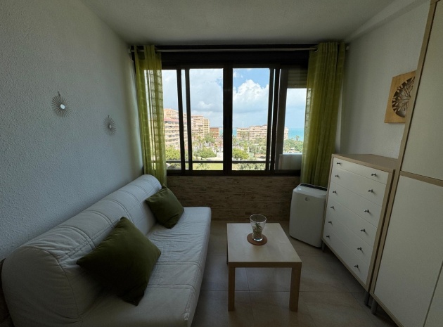 Resale - Apartment - Torrevieja - Torrevieja Centro