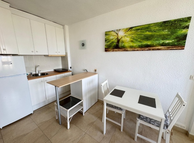 Resale - Apartment - Torrevieja - Torrevieja Centro