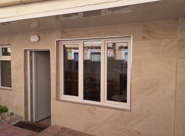 Resale - Villa - Torrevieja - La Mata