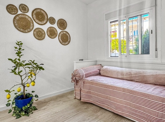 Wederverkoop - Appartement - Torrevieja - Torrevieja Centro