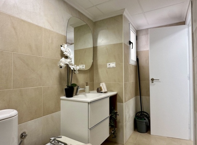 Revente - Appartement - Torrevieja - Torrevieja Centro