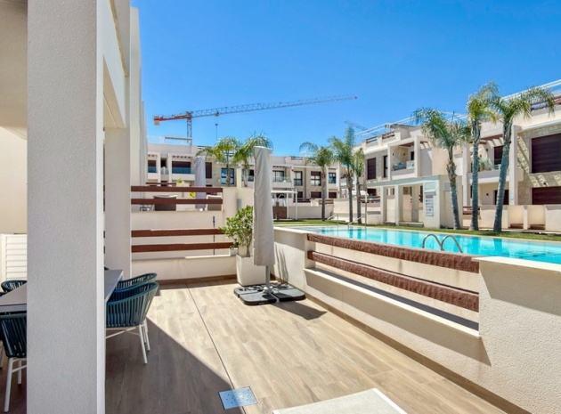Resale - Apartment - Torrevieja - Torrevieja Centro
