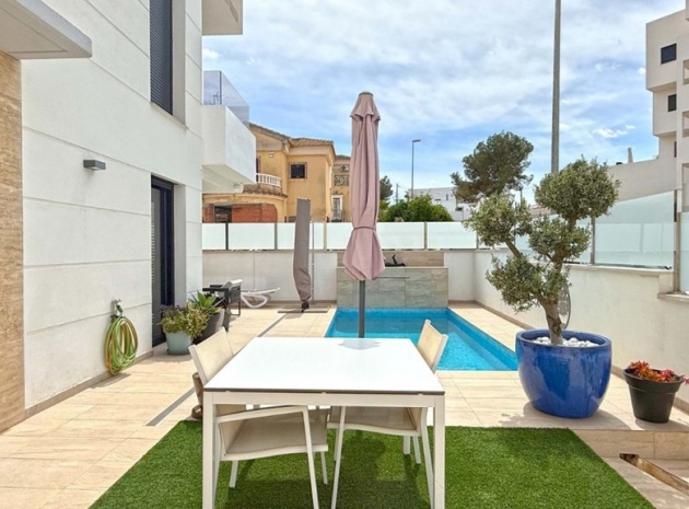 Wederverkoop - Villa - Orihuela - Villamartin