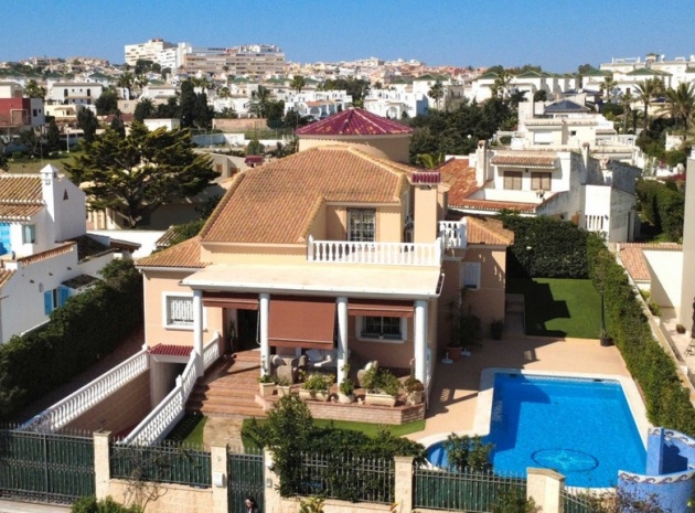 Återförsäljning - Villa - Torrevieja - Torrevieja Centro