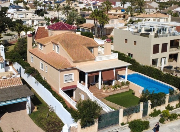 Återförsäljning - Villa - Torrevieja - Torrevieja Centro