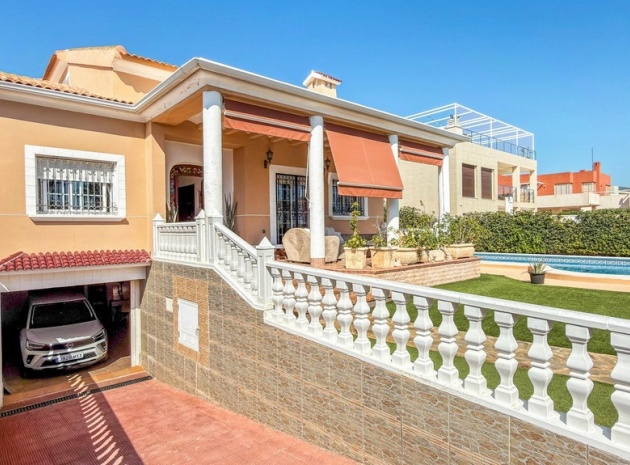 Återförsäljning - Villa - Torrevieja - Torrevieja Centro
