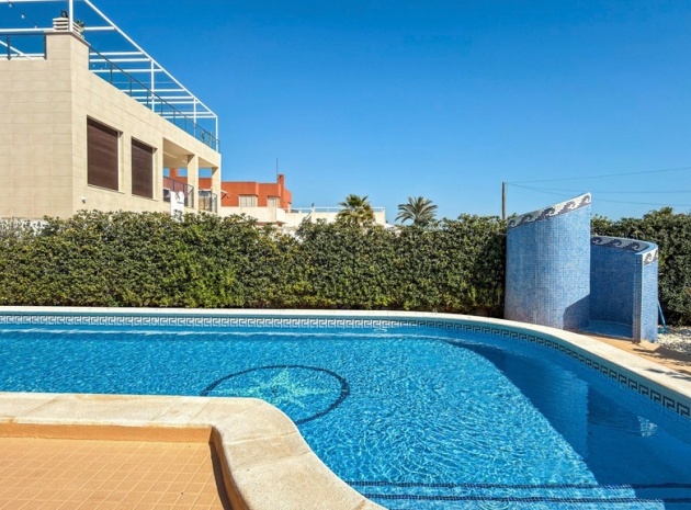 Återförsäljning - Villa - Torrevieja - Torrevieja Centro