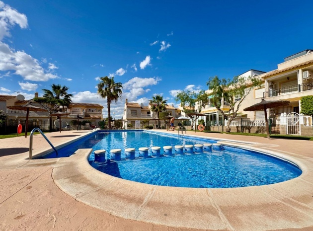 Resale - Townhouse - Villamartin - Las Filipinas
