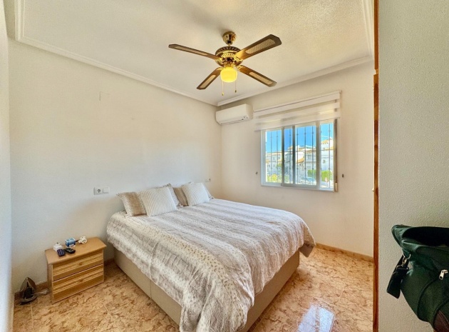 Resale - Townhouse - Villamartin - Las Filipinas