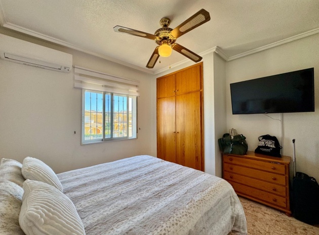 Resale - Townhouse - Villamartin - Las Filipinas