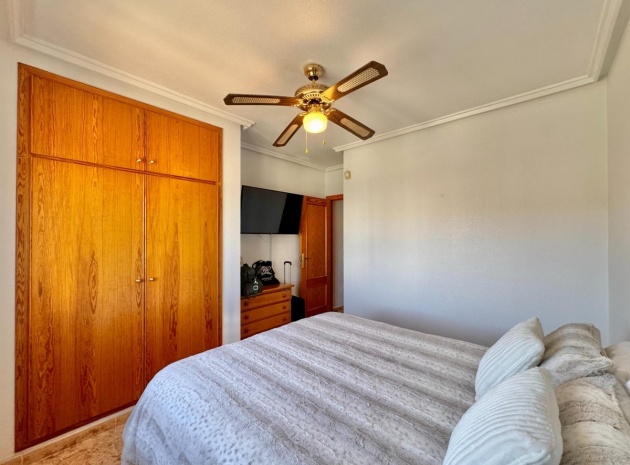 Resale - Townhouse - Villamartin - Las Filipinas
