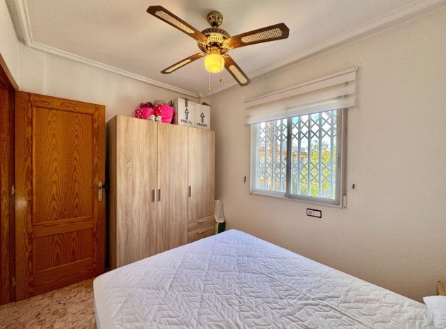 Resale - Townhouse - Villamartin - Las Filipinas