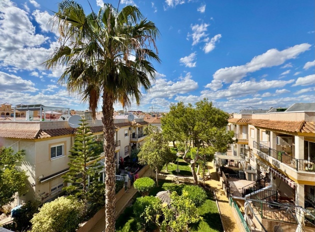 Resale - Townhouse - Villamartin - Las Filipinas