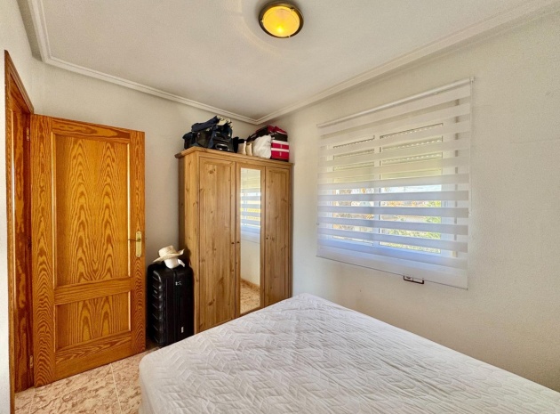 Resale - Townhouse - Villamartin - Las Filipinas