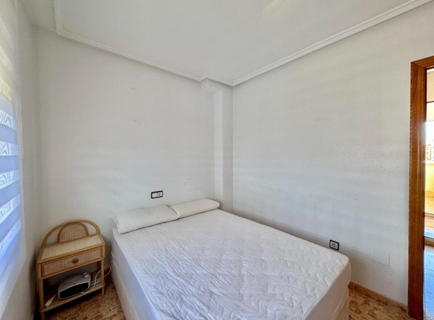Resale - Townhouse - Villamartin - Las Filipinas