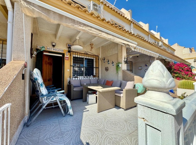 Resale - Townhouse - Villamartin - Las Filipinas