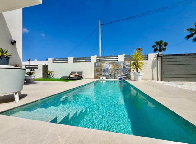 Resale - Villa - San Miguel de Salinas - San Miguel de Salinas Centro