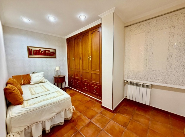 Wiederverkauf - Villa - Orihuela - La Zenia